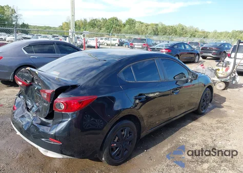2018 Mazda Mazda3 Sport из США, поврежденный, VIN 3MZBN1U78JM171159